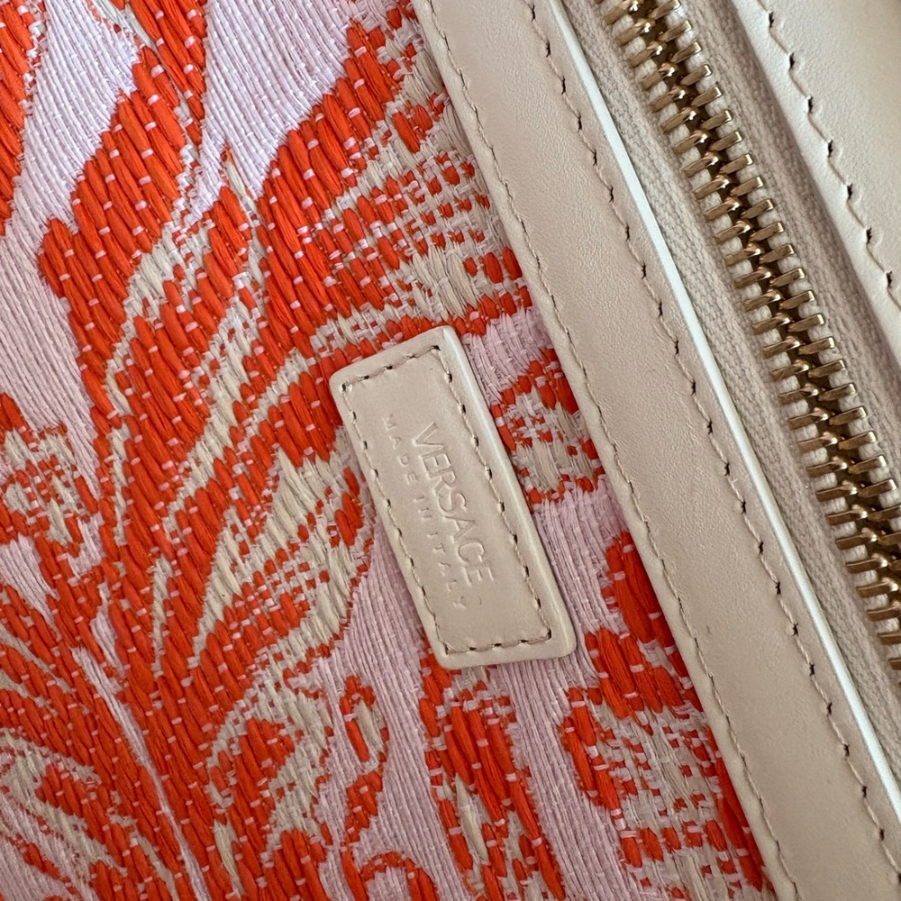Versace tote - Picture 4 of 4
